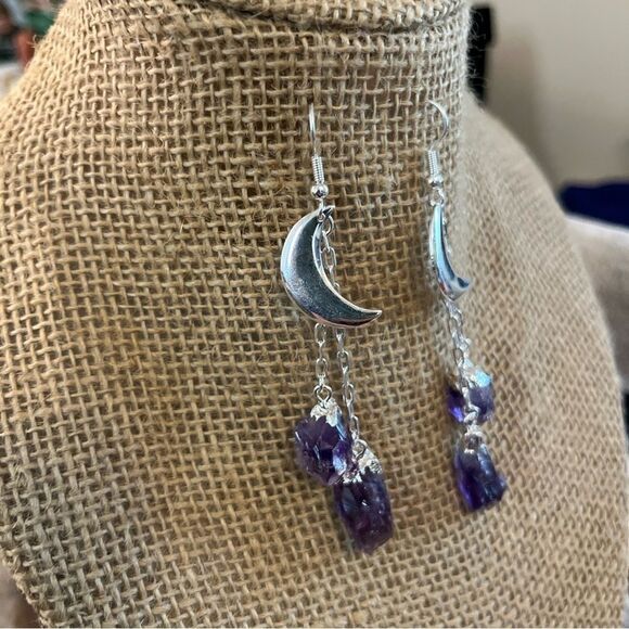 Made in Brazil Amethyst point Moon Dangle Earrings in Silvertone - Picture 9 of 10